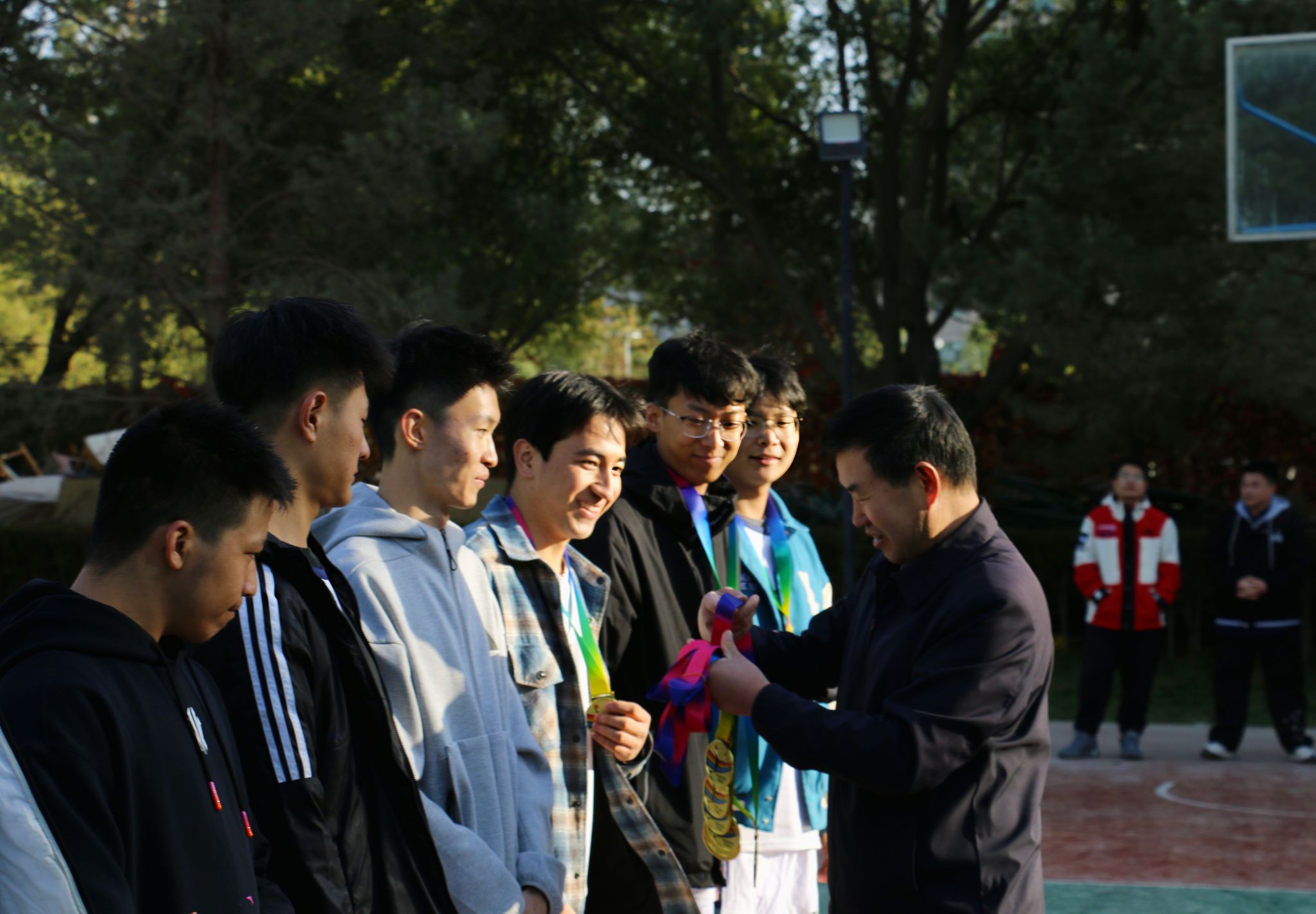 XC体育“迎新杯”篮球赛顺利举办